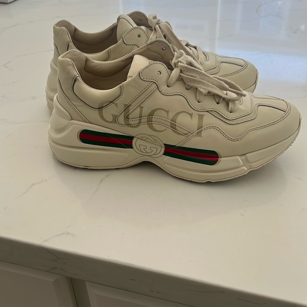Gucci Beige Sneakers with Signature Stripe